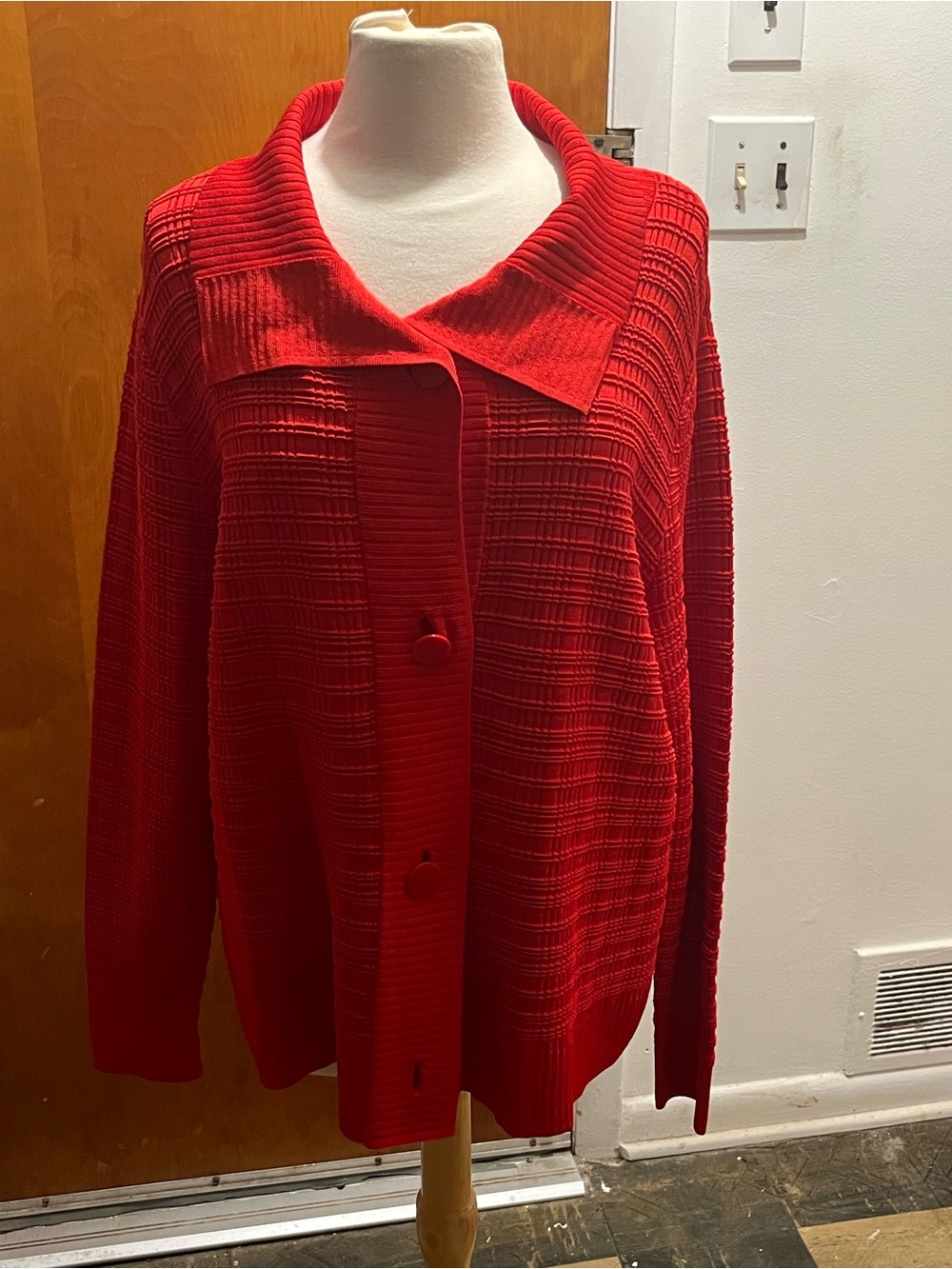 Jones New York Red Button Front Textured Sweater Cardigan. Size 1X. EUC